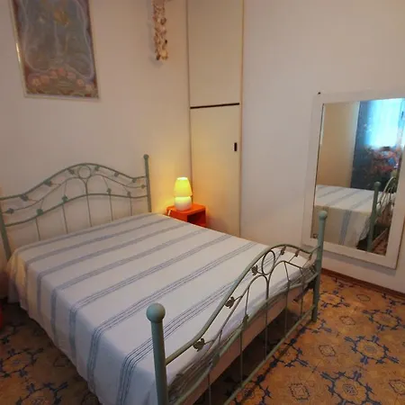 Apartman Agenzia Vear Celeste 2