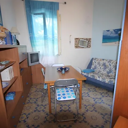 Apartment Celeste 2 *